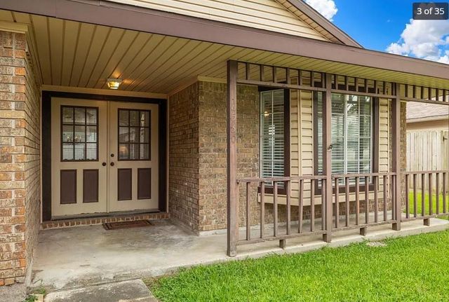 8530 Lake Crystal Drive, Houston, TX 77095