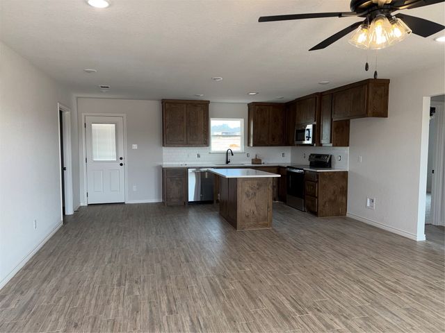 205 Altom Road, Springtown, TX 76082