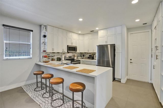 8987 SW 208th St, Cutler Bay, FL 33189