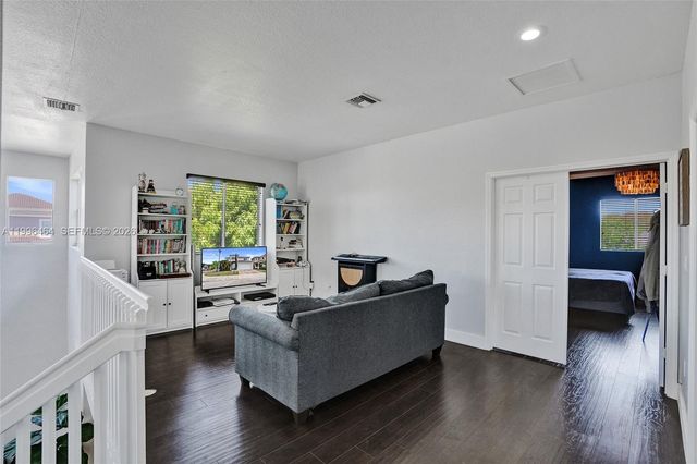 8987 SW 208th St, Cutler Bay, FL 33189