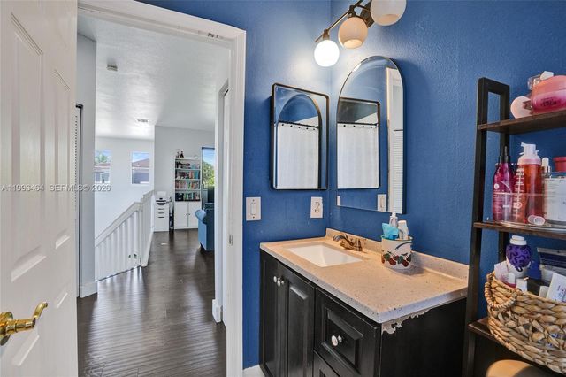 8987 SW 208th St, Cutler Bay, FL 33189