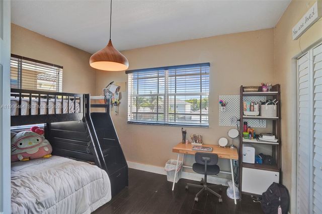 8987 SW 208th St, Cutler Bay, FL 33189