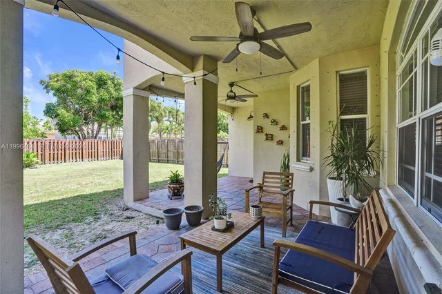 8987 SW 208th St, Cutler Bay, FL 33189