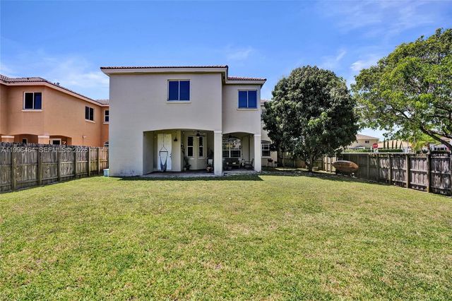 8987 SW 208th St, Cutler Bay, FL 33189