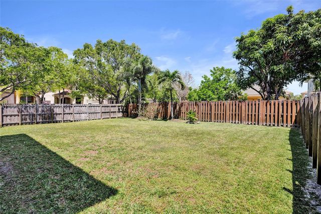 8987 SW 208th St, Cutler Bay, FL 33189