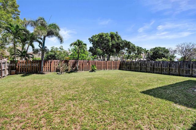 8987 SW 208th St, Cutler Bay, FL 33189