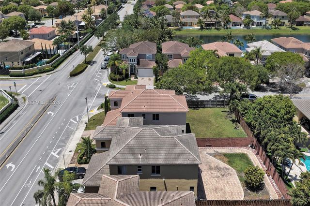 8987 SW 208th St, Cutler Bay, FL 33189