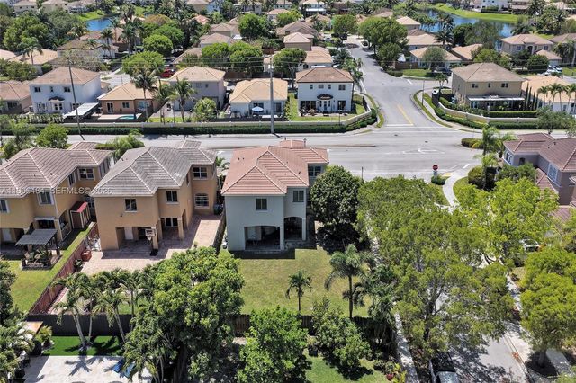 8987 SW 208th St, Cutler Bay, FL 33189