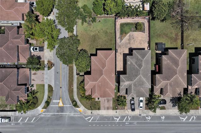 8987 SW 208th St, Cutler Bay, FL 33189