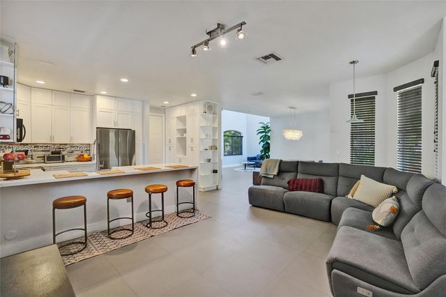 8987 SW 208th St, Cutler Bay, FL 33189