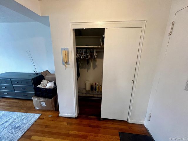 84-29 155th Avenue 2H, Howard Beach, NY 11414