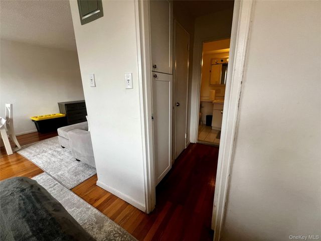 84-29 155th Avenue 2H, Howard Beach, NY 11414