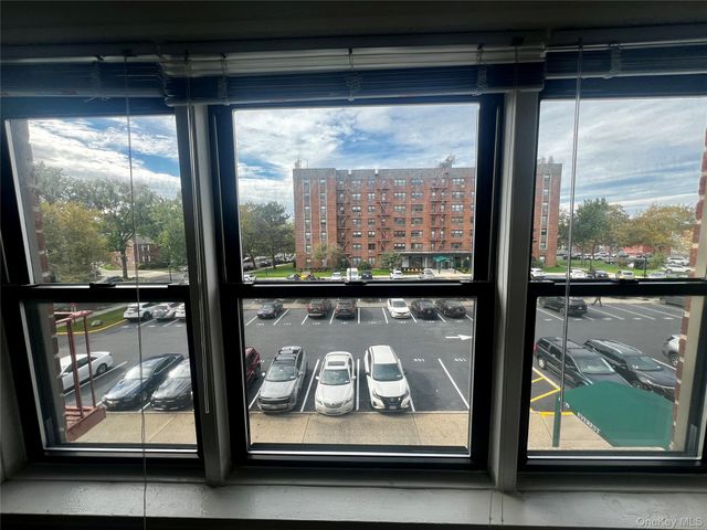 84-29 155th Avenue 2H, Howard Beach, NY 11414