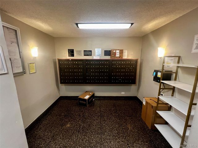 84-29 155th Avenue 2H, Howard Beach, NY 11414