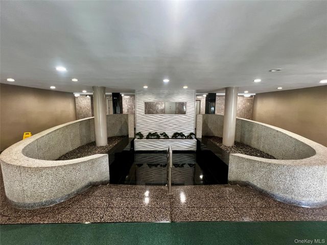 84-29 155th Avenue 2H, Howard Beach, NY 11414