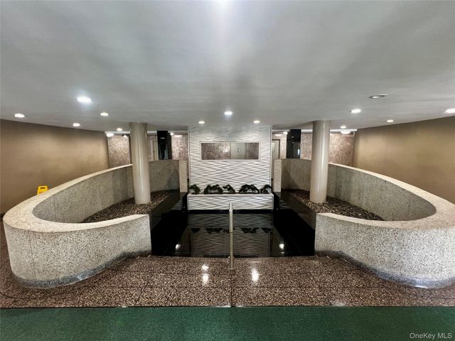 84-29 155th Avenue 2H, Howard Beach, NY 11414