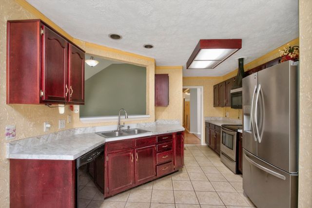 529 Forest Pointe Pl, Antioch, TN 37013