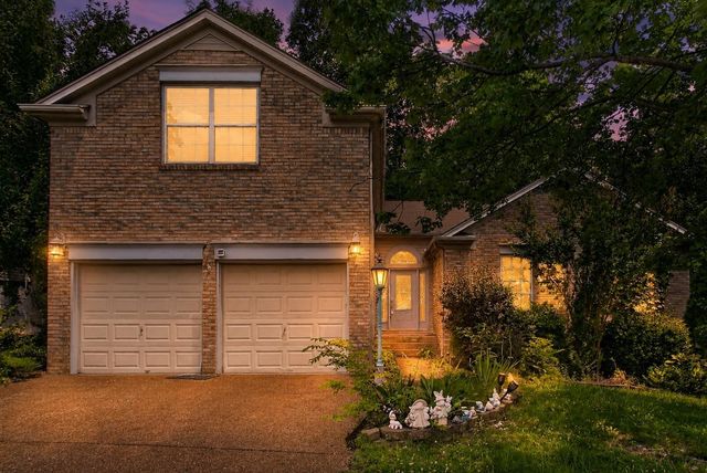 529 Forest Pointe Pl, Antioch, TN 37013