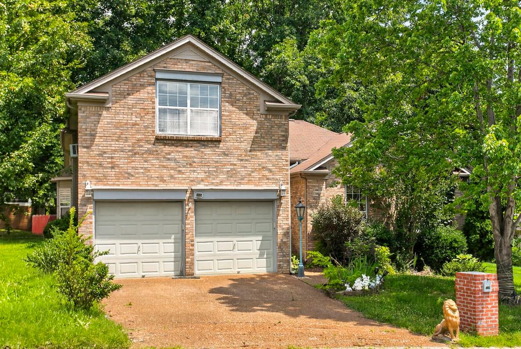 529 Forest Pointe Pl, Antioch, TN 37013