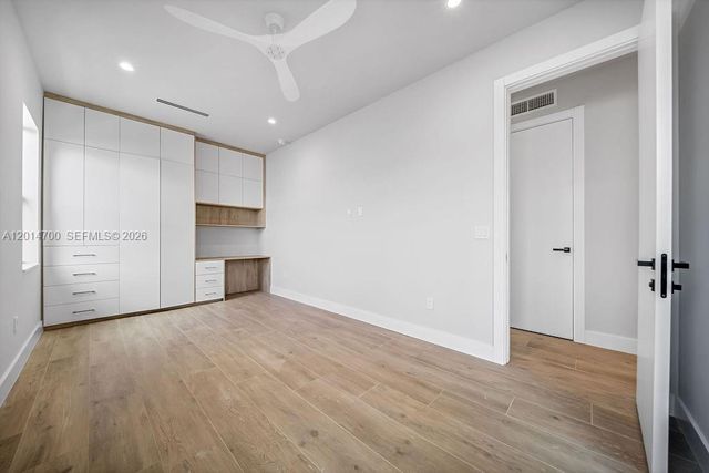 904 NE 17th Ter, Fort Lauderdale, FL 33304