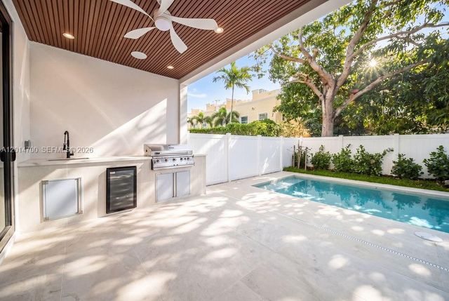 904 NE 17th Ter, Fort Lauderdale, FL 33304