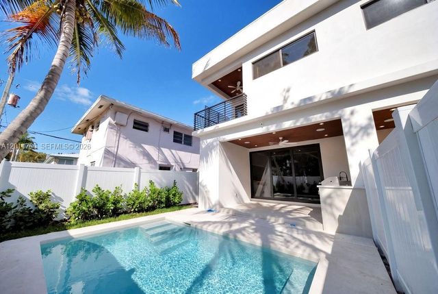 904 NE 17th Ter, Fort Lauderdale, FL 33304
