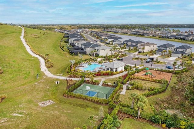 5564 SUMMIT GLEN, Bradenton, FL 34203