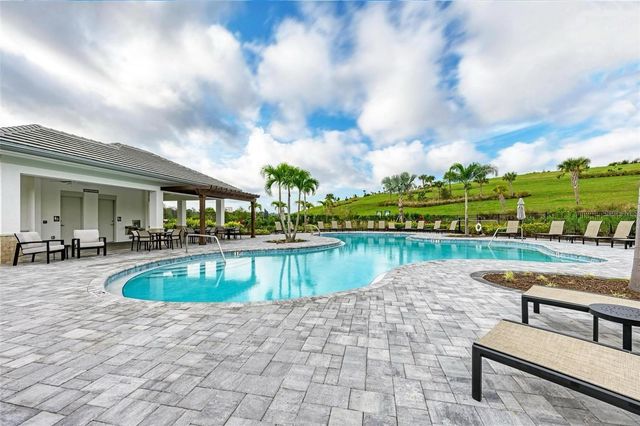 5564 SUMMIT GLEN, Bradenton, FL 34203