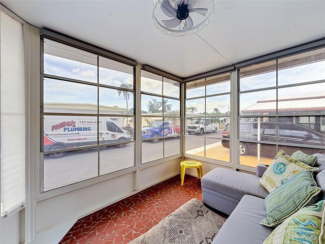 10193 N LAKE DRIVE 95, Largo, FL 33773