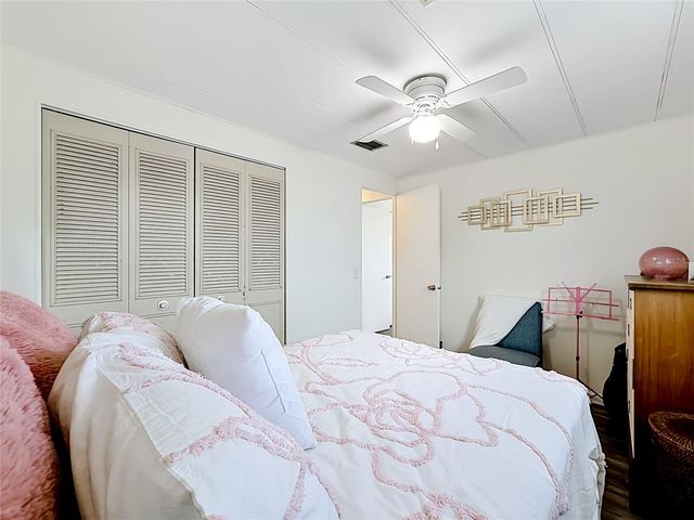 10193 N LAKE DRIVE 95, Largo, FL 33773