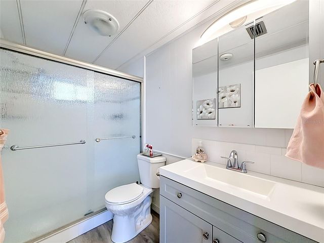 10193 N LAKE DRIVE 95, Largo, FL 33773