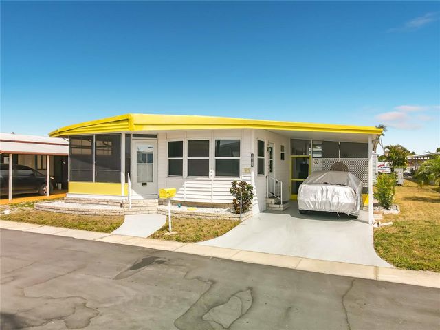 10193 N LAKE DRIVE 95, Largo, FL 33773