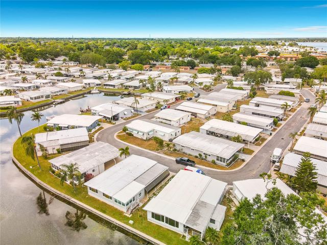 10193 N LAKE DRIVE 95, Largo, FL 33773