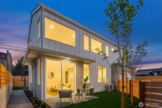 2651 41st Avenue SW, Seattle, WA 98116