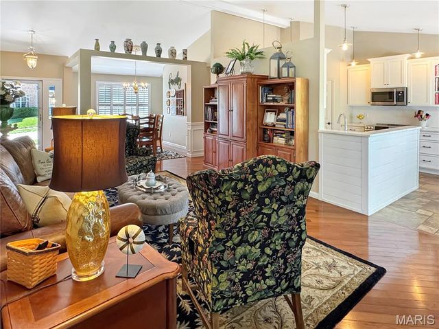 17432 Hilltop Ridge Drive, Eureka, MO 63025