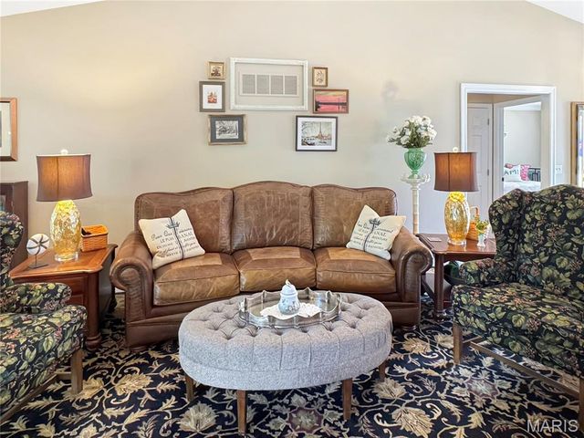 17432 Hilltop Ridge Drive, Eureka, MO 63025