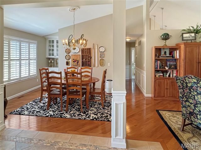 17432 Hilltop Ridge Drive, Eureka, MO 63025