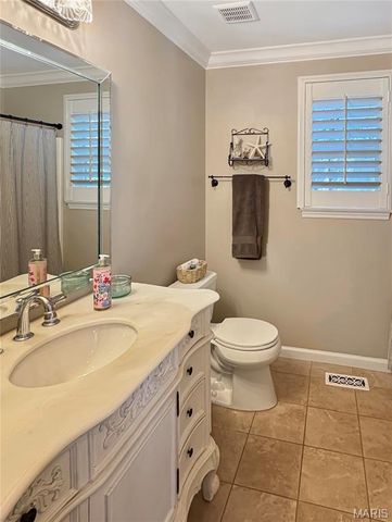 17432 Hilltop Ridge Drive, Eureka, MO 63025