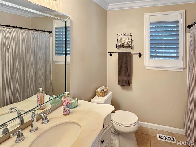17432 Hilltop Ridge Drive, Eureka, MO 63025