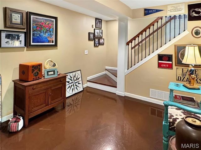 17432 Hilltop Ridge Drive, Eureka, MO 63025