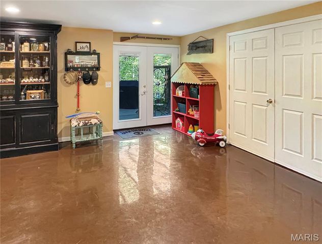 17432 Hilltop Ridge Drive, Eureka, MO 63025