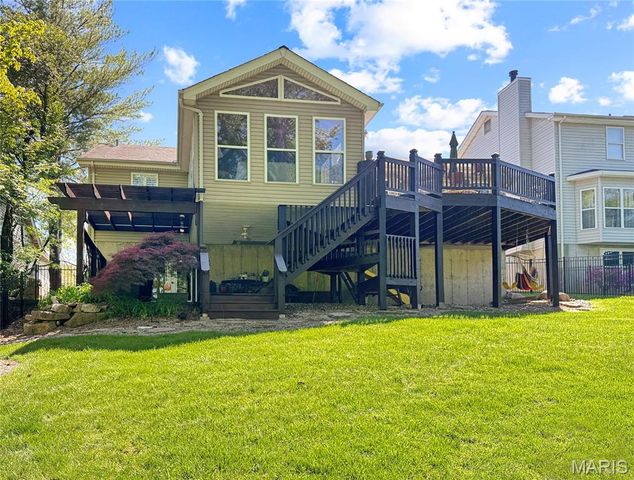 17432 Hilltop Ridge Drive, Eureka, MO 63025