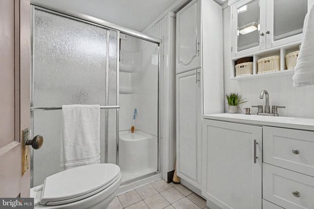 28 E PINE ST, Mount Holly Springs, PA 17065