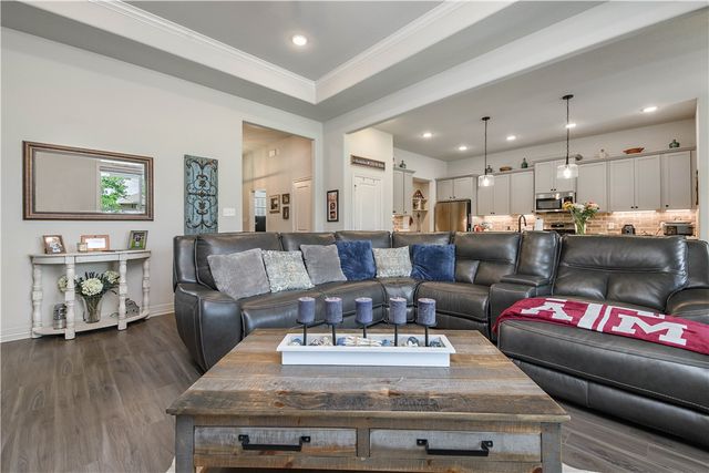 10398 Bourbon Lane, Bryan, TX 77808