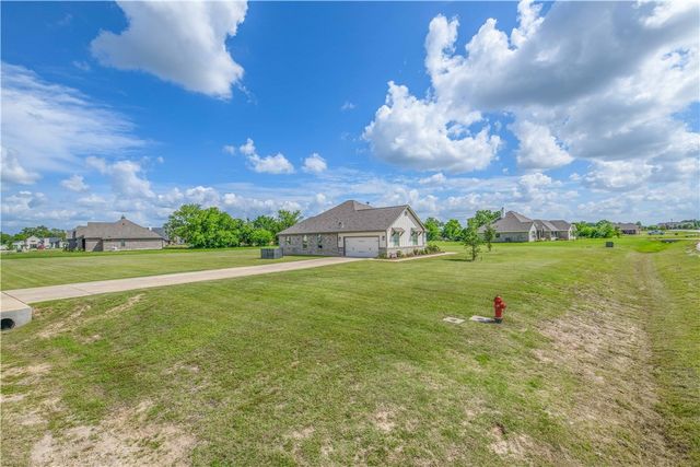 10398 Bourbon Lane, Bryan, TX 77808