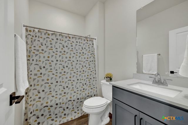 104 Creekside Trail 901, Kyle, TX 78640