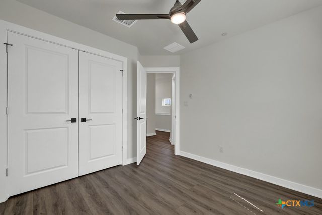 104 Creekside Trail 901, Kyle, TX 78640