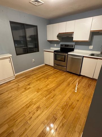 3920 Mystic Valley Pkwy 724, Medford, MA 02155