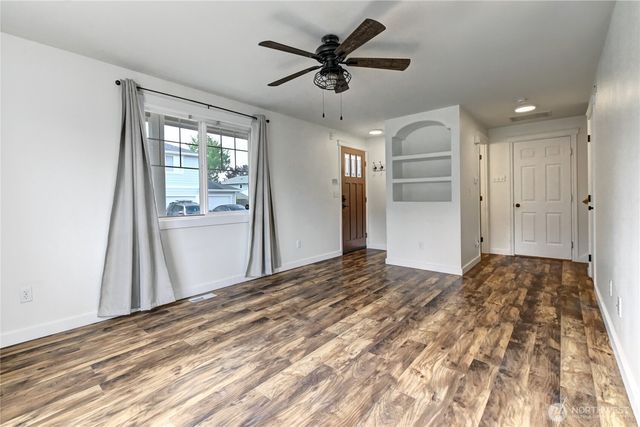 1024 85th Drive NE, Lake Stevens, WA 98258