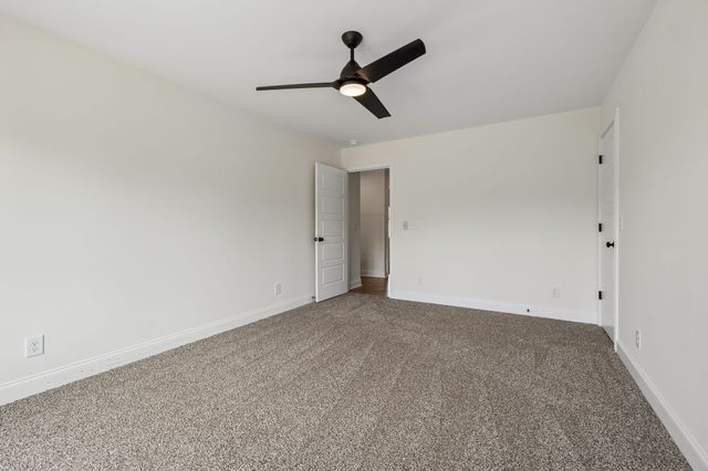1990 Chicken Rd, Lebanon, TN 37090